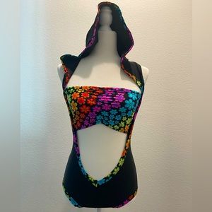 Black rainbow daisy romper with hood